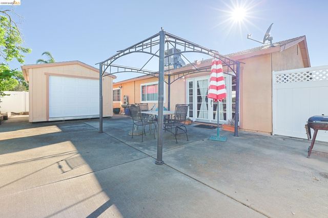 4950 Dawson Dr, Oakley, CA 94561