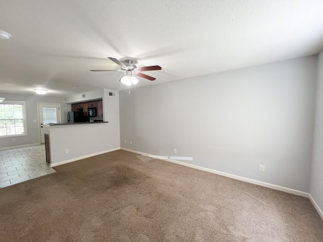 2288 McCormick Ln Apt A, Clarksville, TN 37040