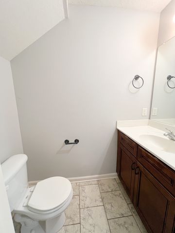 2288 McCormick Ln Apt A, Clarksville, TN 37040