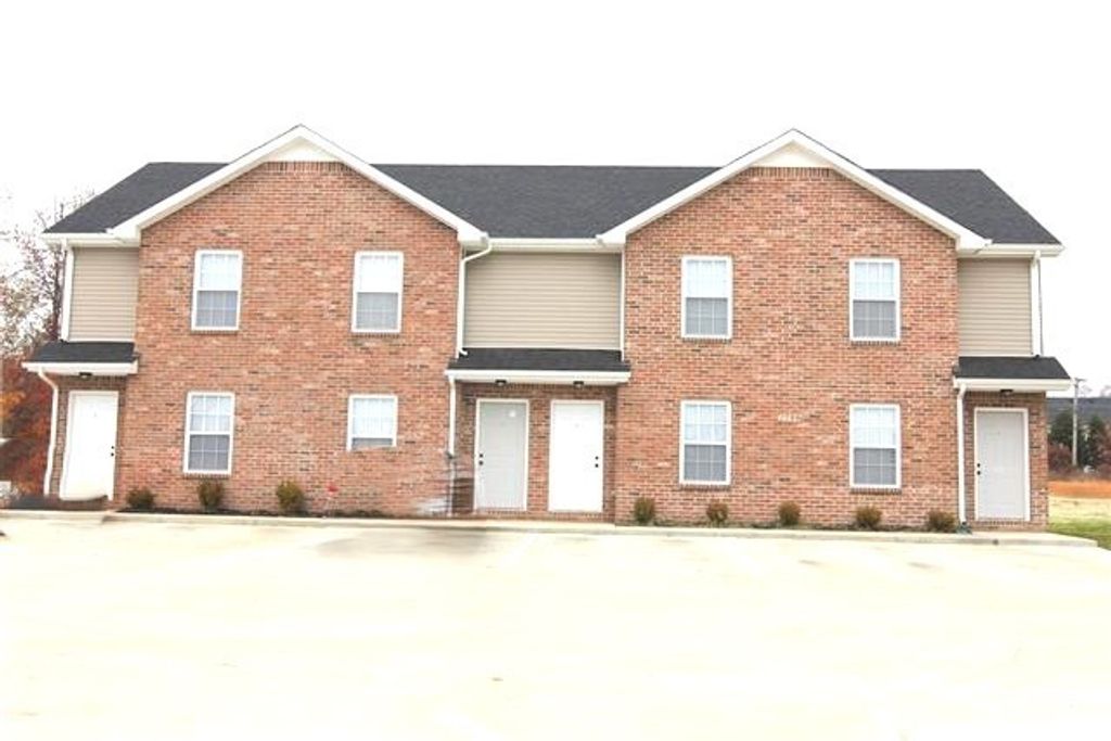 2288 McCormick Ln Apt A, Clarksville, TN 37040