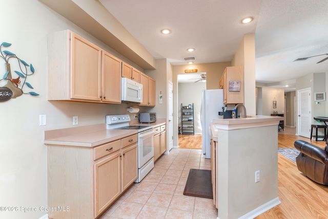 700 Trotter Lane 105, Melbourne, FL 32940