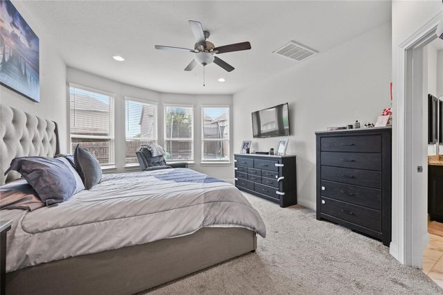 689 Bayberry CIR, Buda, TX 78610
