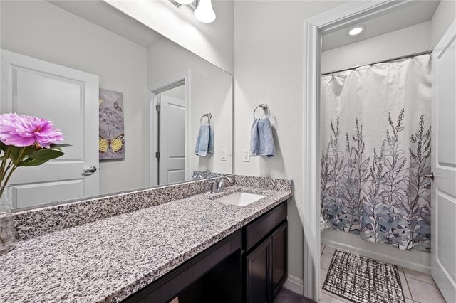 689 Bayberry CIR, Buda, TX 78610