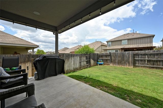 689 Bayberry CIR, Buda, TX 78610