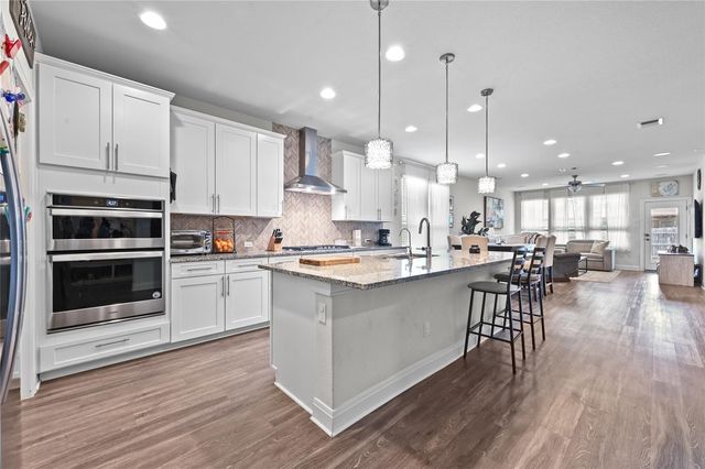689 Bayberry CIR, Buda, TX 78610