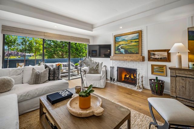 183 Del Mesa Carmel, Carmel, CA 93923