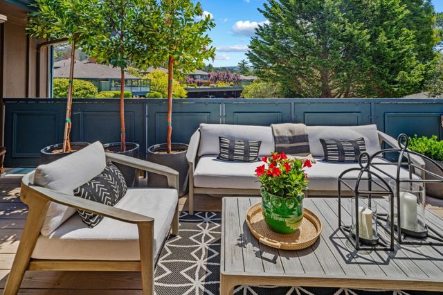 183 Del Mesa Carmel, Carmel, CA 93923