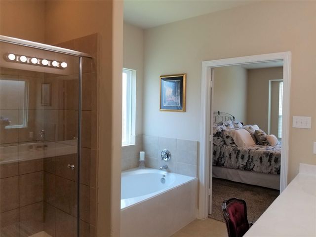 2566 Riverway Drive, Conroe, TX 77304