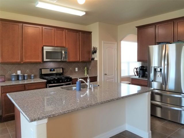 2566 Riverway Drive, Conroe, TX 77304