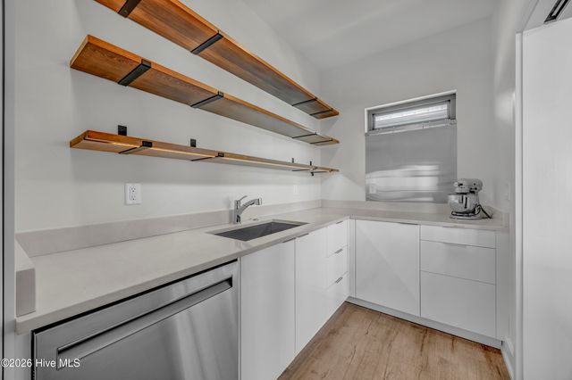834 Fort Fisher Boulevard N, Kure Beach, NC 28449
