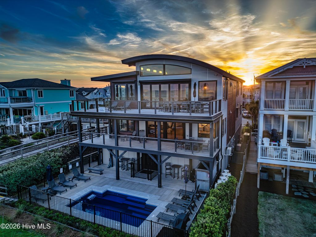 834 Fort Fisher Boulevard N, Kure Beach, NC 28449