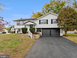 325 ROBERTS CT, Somerdale, NJ 08083