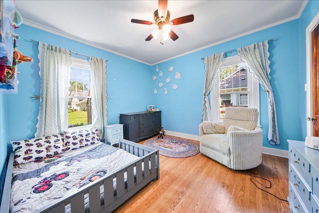 105 N Greenwich Street, Valparaiso, IN 46383