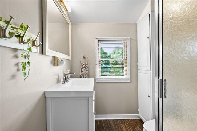 105 N Greenwich Street, Valparaiso, IN 46383