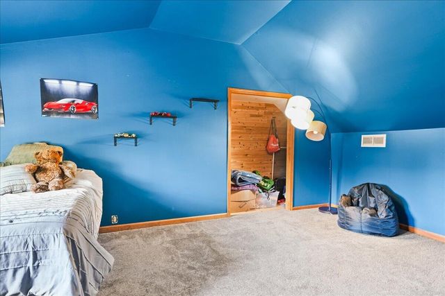 105 N Greenwich Street, Valparaiso, IN 46383