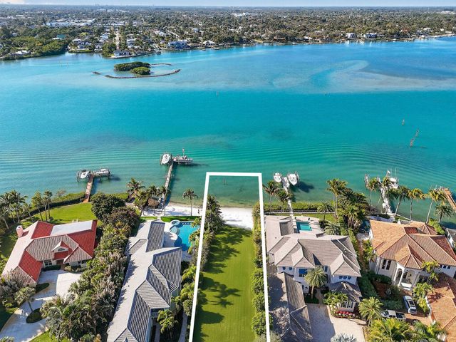 114 W Riverside Drive, Jupiter, FL 33469