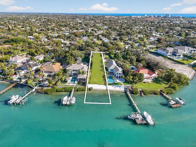 114 W Riverside Drive, Jupiter, FL 33469