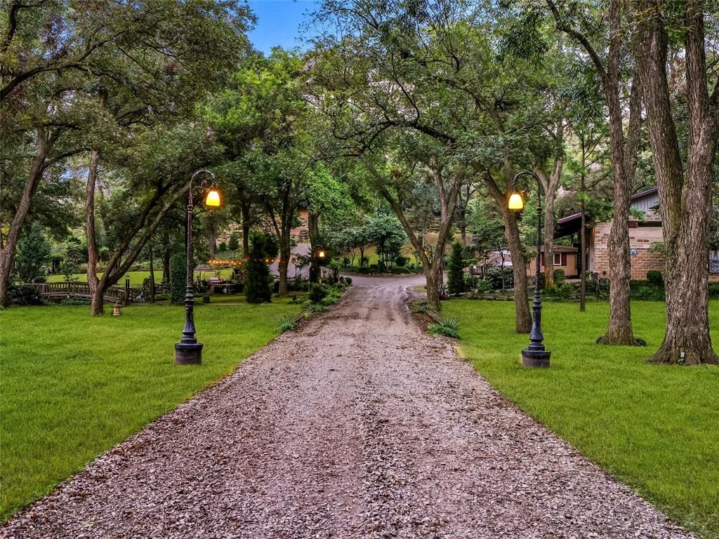 21461 E Apache Street, Catoosa, OK 74015