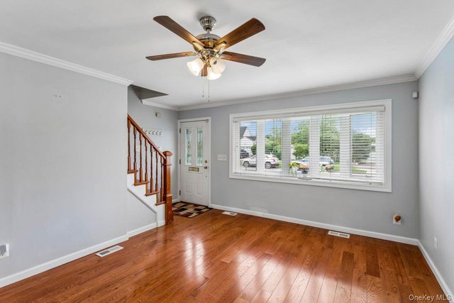 3 Hillcrest Drive, Westbury, NY 11590