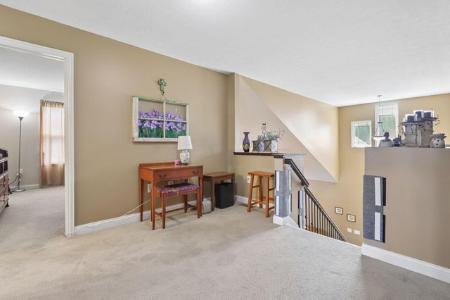 4471 Snowy Meadow Drive, Grove City, OH 43123