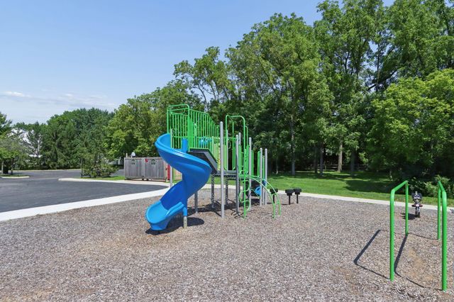 4471 Snowy Meadow Drive, Grove City, OH 43123