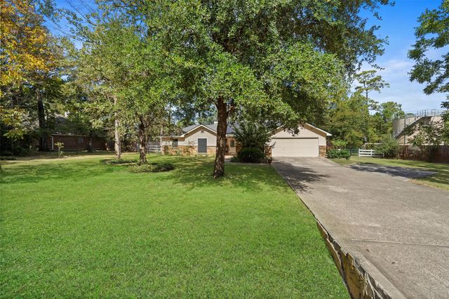 7014 Charred Pine Drive, Magnolia, TX 77354