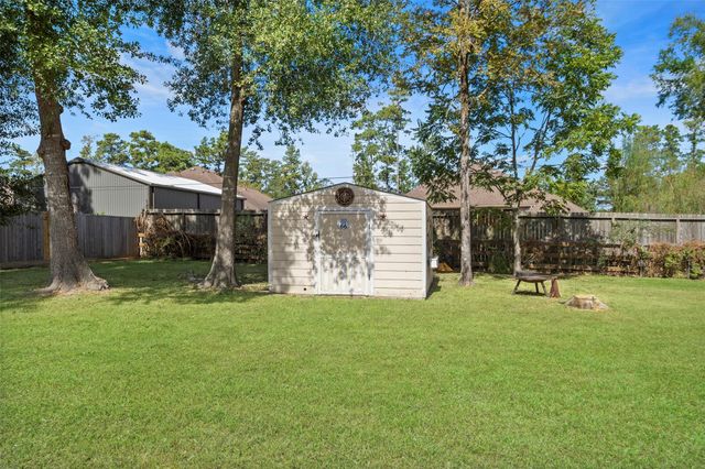 7014 Charred Pine Drive, Magnolia, TX 77354