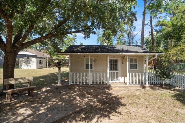 7014 Charred Pine Drive, Magnolia, TX 77354