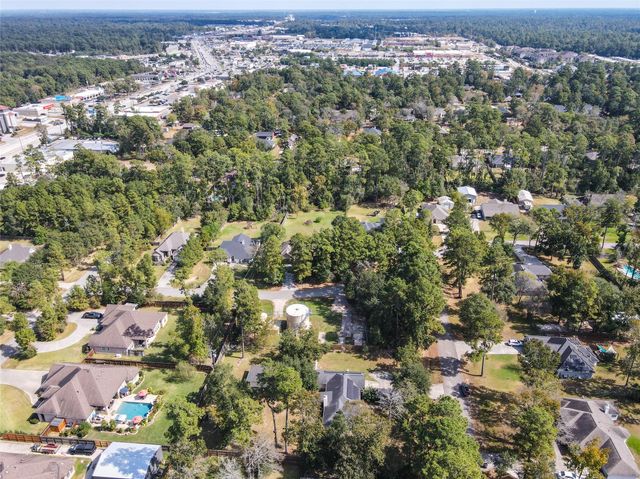 7014 Charred Pine Drive, Magnolia, TX 77354