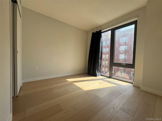 13680 41 Avenue 4F, Flushing, NY 11355