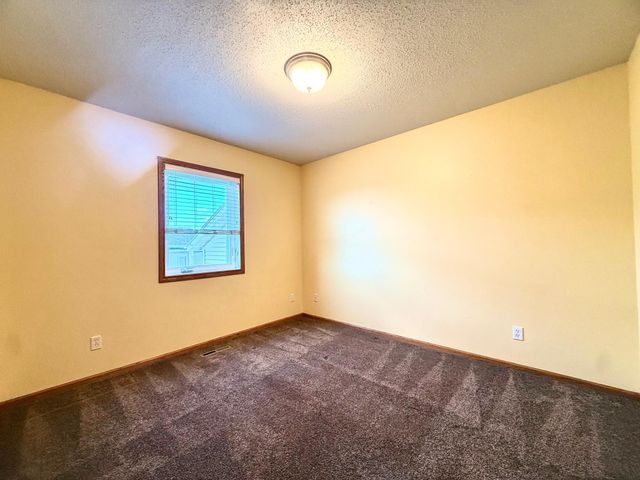 1611 Oakwood Drive, West Fargo, ND 58078
