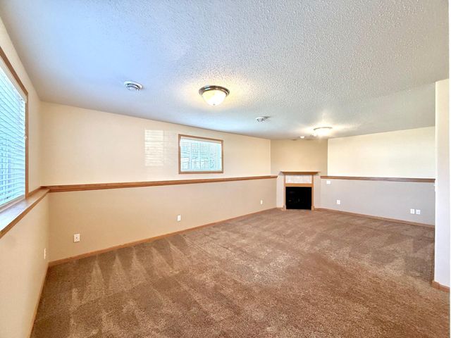 1611 Oakwood Drive, West Fargo, ND 58078