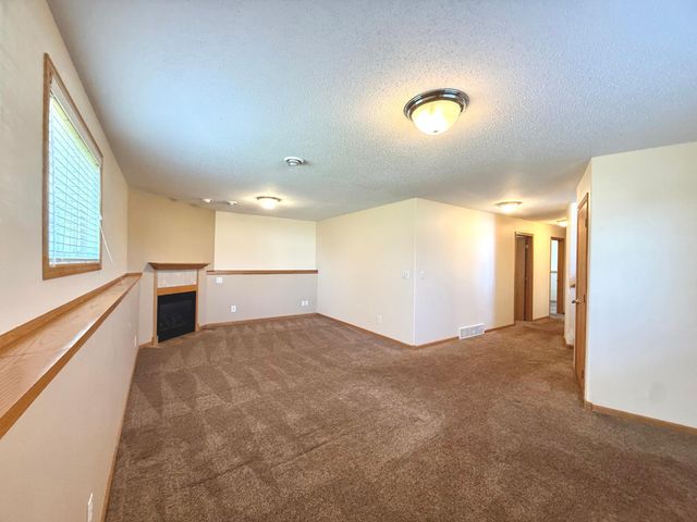 1611 Oakwood Drive, West Fargo, ND 58078