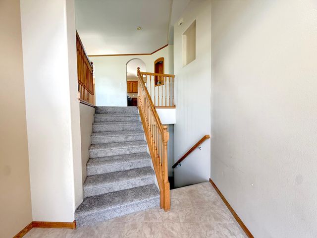 1611 Oakwood Drive, West Fargo, ND 58078