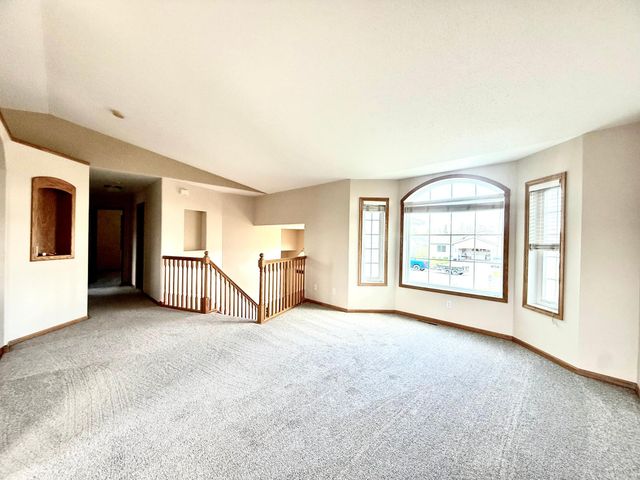 1611 Oakwood Drive, West Fargo, ND 58078