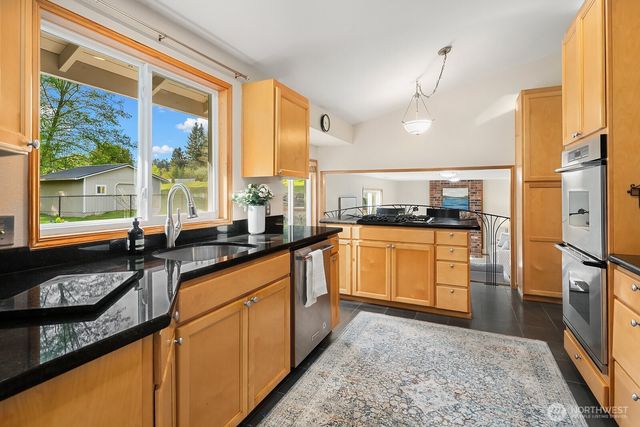 15718 NE 198th Street, Woodinville, WA 98072