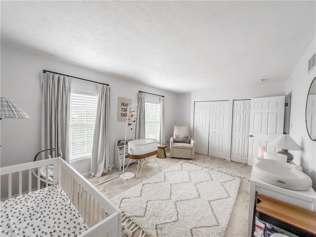 113 Pine Creek Dr, Peters Twp, PA 15367