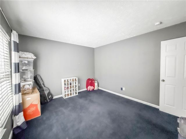113 Pine Creek Dr, Peters Twp, PA 15367