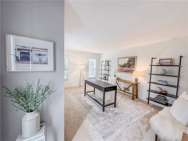 113 Pine Creek Dr, Peters Twp, PA 15367