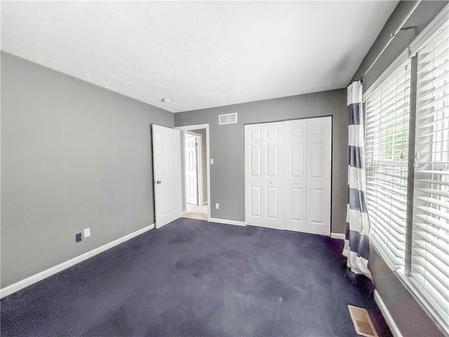 113 Pine Creek Dr, Peters Twp, PA 15367