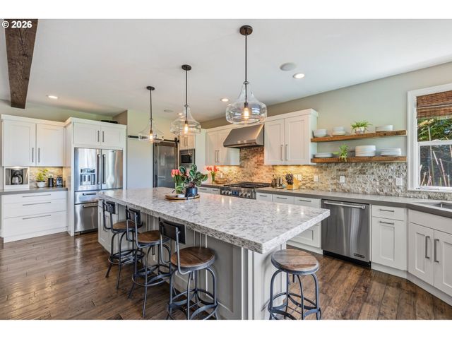 13559 PROVINCIAL HILL Way, Lake Oswego, OR 97035