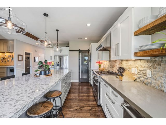 13559 PROVINCIAL HILL Way, Lake Oswego, OR 97035