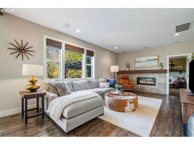 13559 PROVINCIAL HILL Way, Lake Oswego, OR 97035