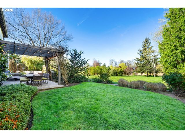 13559 PROVINCIAL HILL Way, Lake Oswego, OR 97035