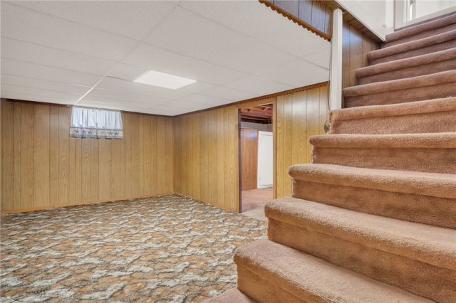 216 Riverside Avenue, Warwick, RI 02889