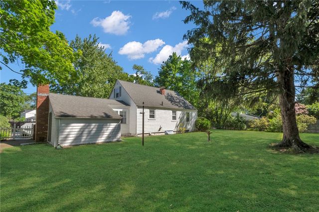 216 Riverside Avenue, Warwick, RI 02889