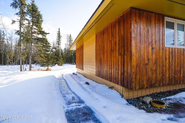 4384 Beaver Loop Road, Kenai, AK 99611