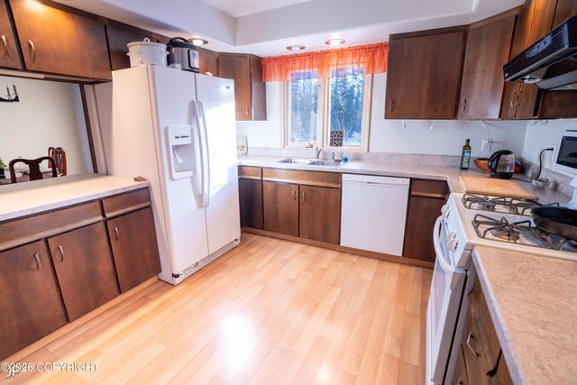 4384 Beaver Loop Road, Kenai, AK 99611