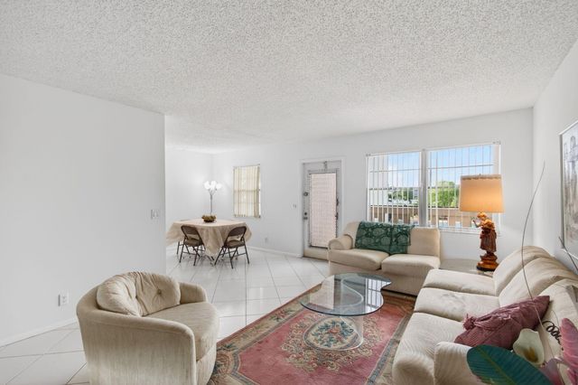 3028 Guildford B B, Boca Raton, FL 33434