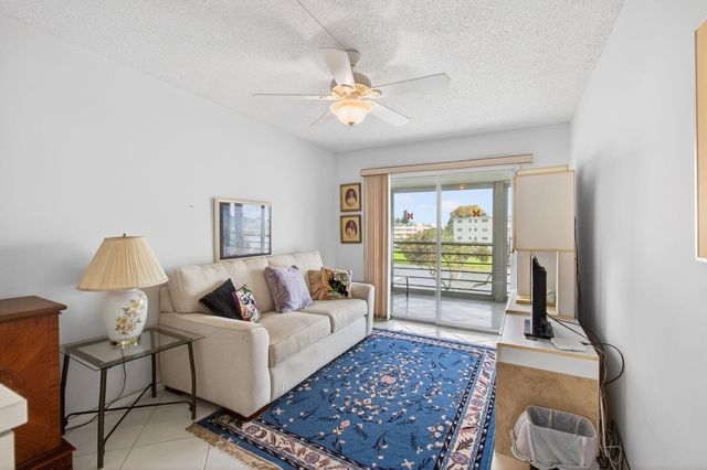 3028 Guildford B B, Boca Raton, FL 33434